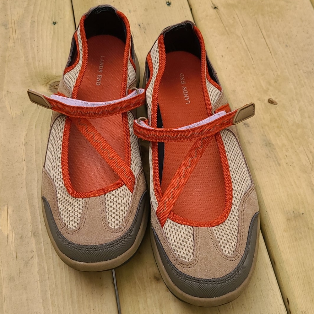 Womens Land Ends Slip on shoes size 9.5